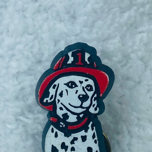 Firehouse Dalmation Dog Fire Hat Tie Tack Lapel Pin Jewelry Brooch Plastic - Picture 4 of 10